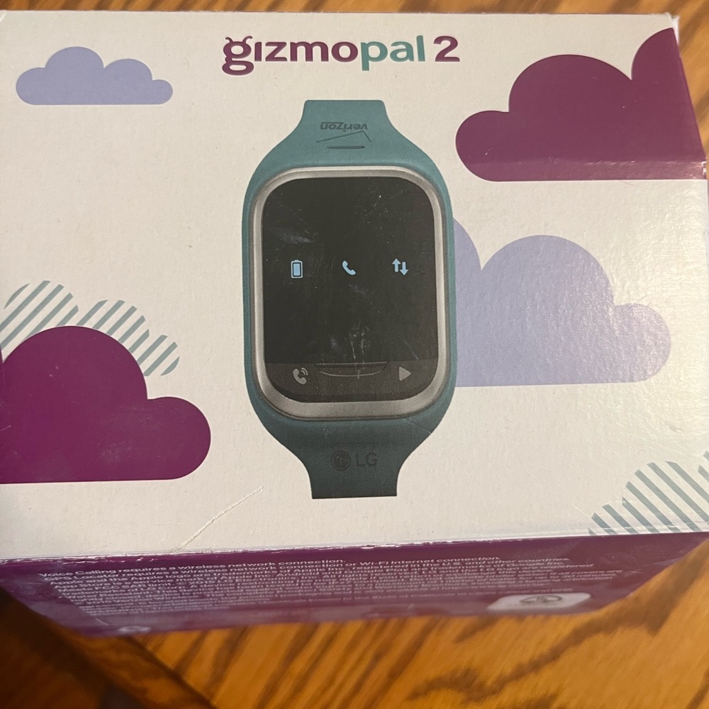 Gizmopal2 watch. Only used for a short time. In box with charger.